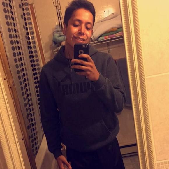 Meet your Posher, Alejandro - Picture 1 of 1